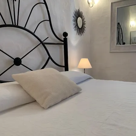 Marie Villa *